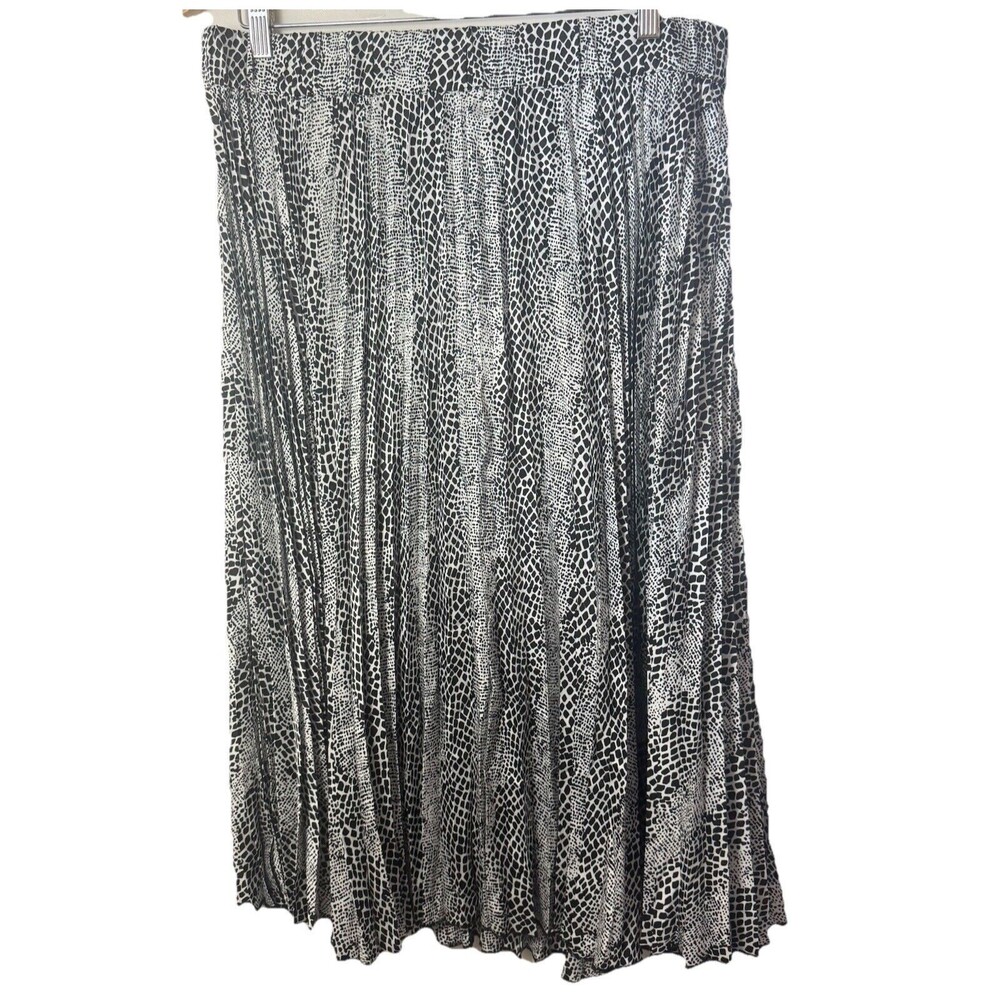 Lane Bryant Skirt Womens 14/16 Pleated Midi Black White Animal Print Office